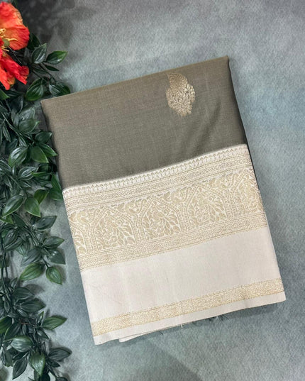 Light grey  small border soft-10 silk saree