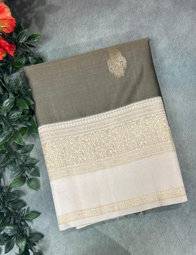 Light grey  small border soft-10 silk saree