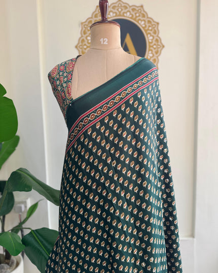 Green Mirror work party wear saree MW101
